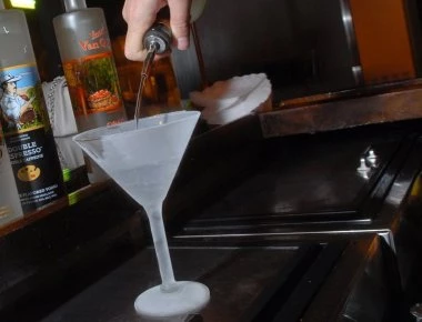 Η απόλυτη βότκα θα αρχίσει να ρέει στη Ρωσία - Γιατί θα είναι τόσο ξεχωριστή